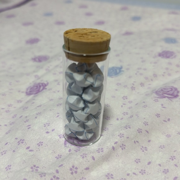 Luck Small Glass Bottle with Corc Stopper - DIY Origami Paper Stars - Picture 2 of 2